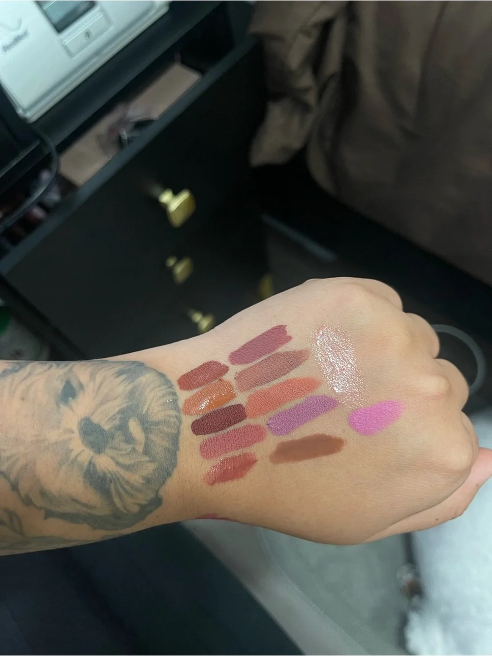 Jeffree Star Liquid Lipstick & Lip Gloss Mix - Pink, Nude, Brown Tones